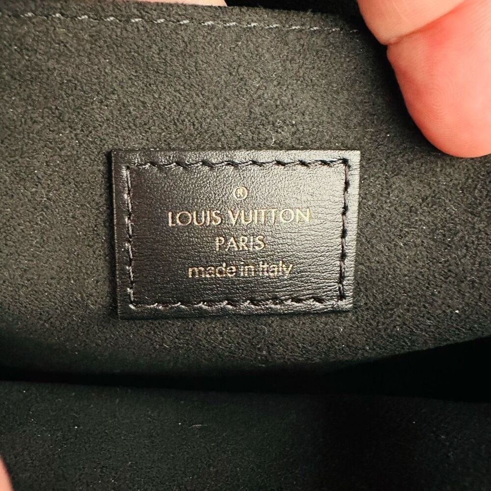 Louis Vuitton Black and White Monogram Crossbody Bag - Picture 9 of 14